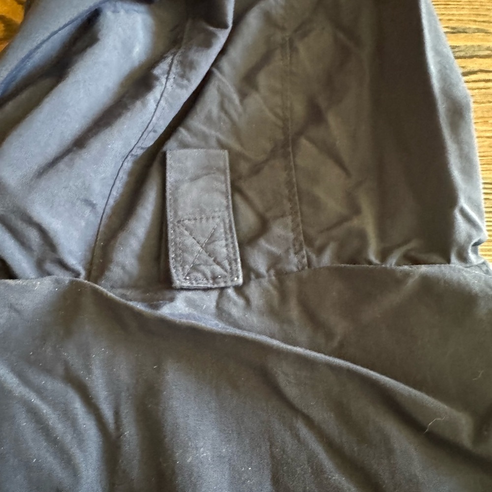 Lands’ End Hooded Windbreaker - Picture 4 of 6